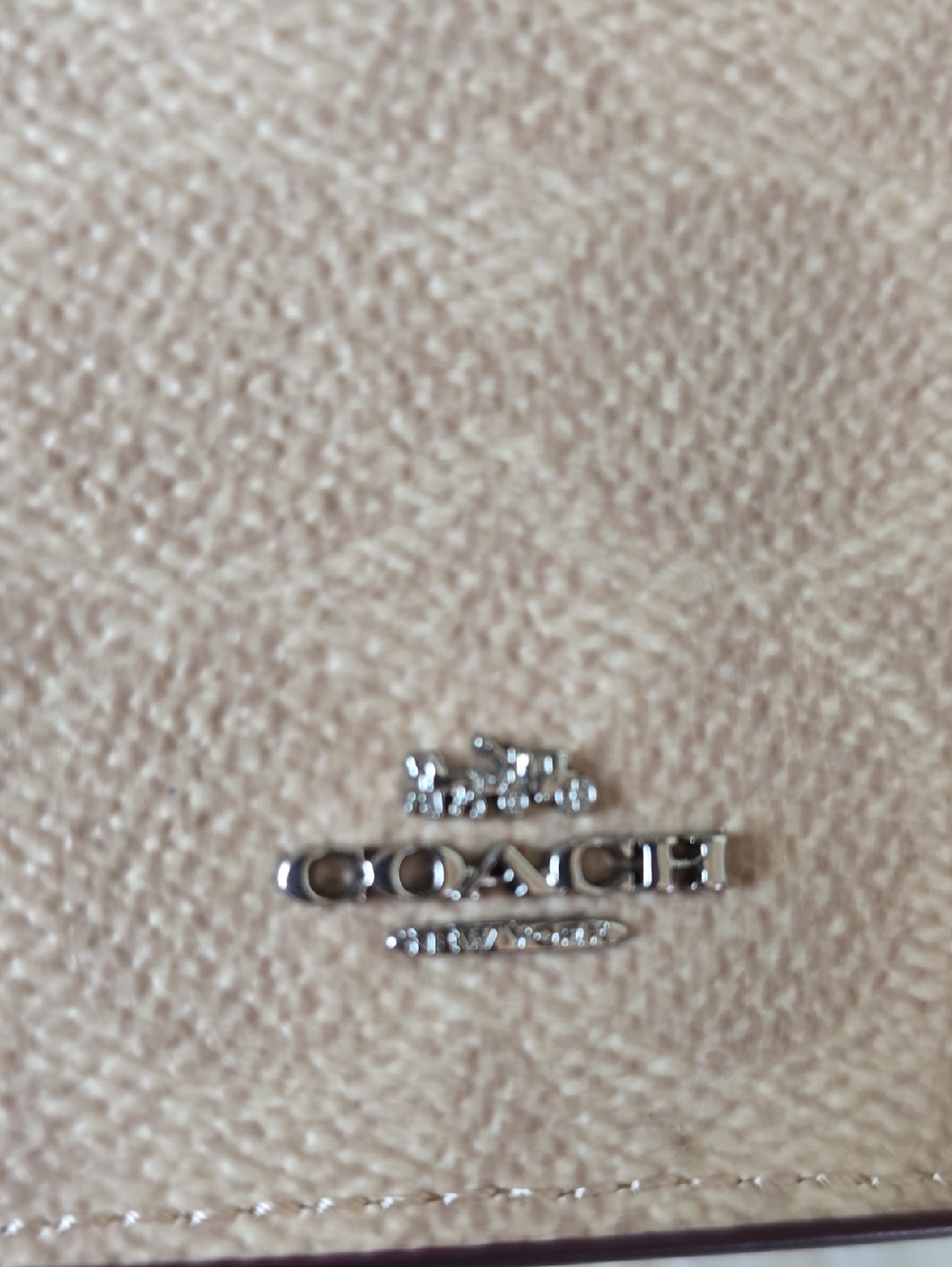 🍍Coach Beige Mini Tote Keychain Bag Charm NWT - Picture 3 of 10